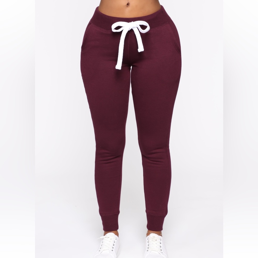 FN Relaxed Vibe Jogger - Plum